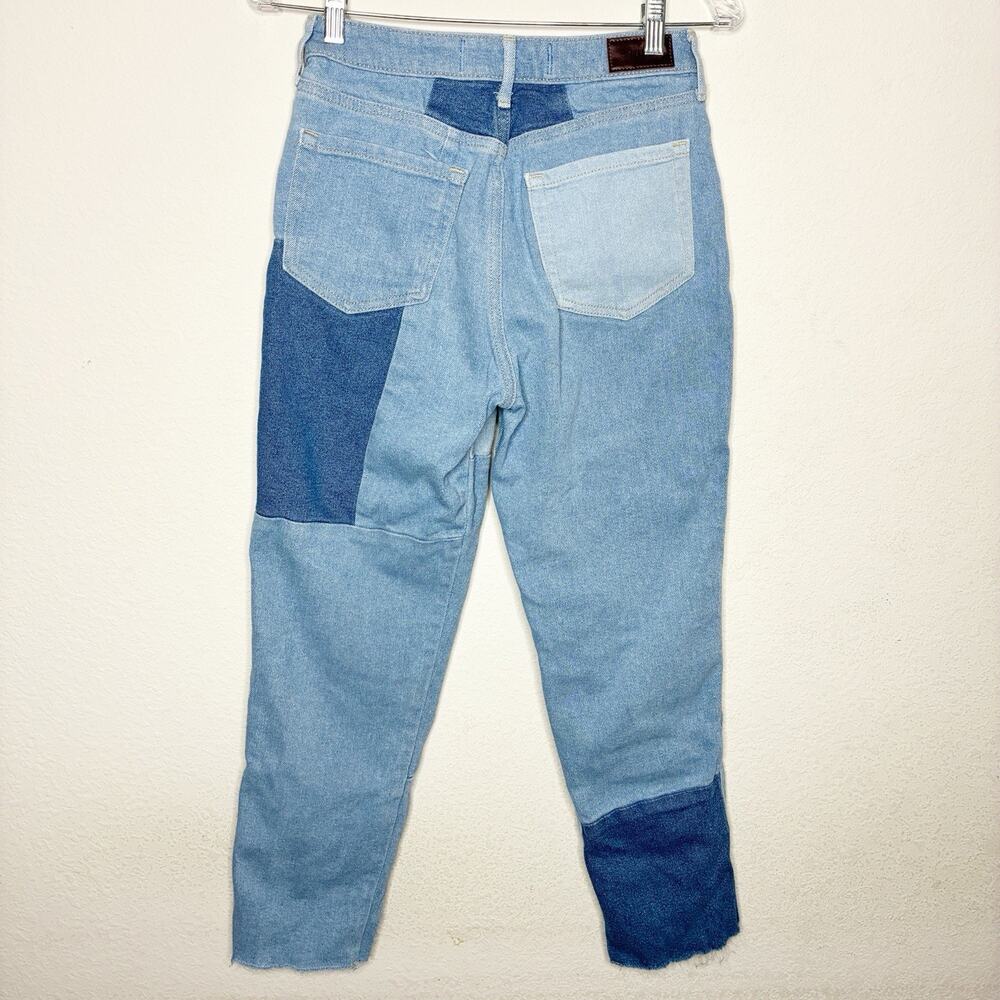 Hollister Patchwork Frayed Hem Ultra High Rise Mom Jean 26/27 (3R) - Picture 5 of 8